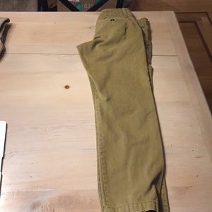 American Eagle Slim Straight Khakis 28/32